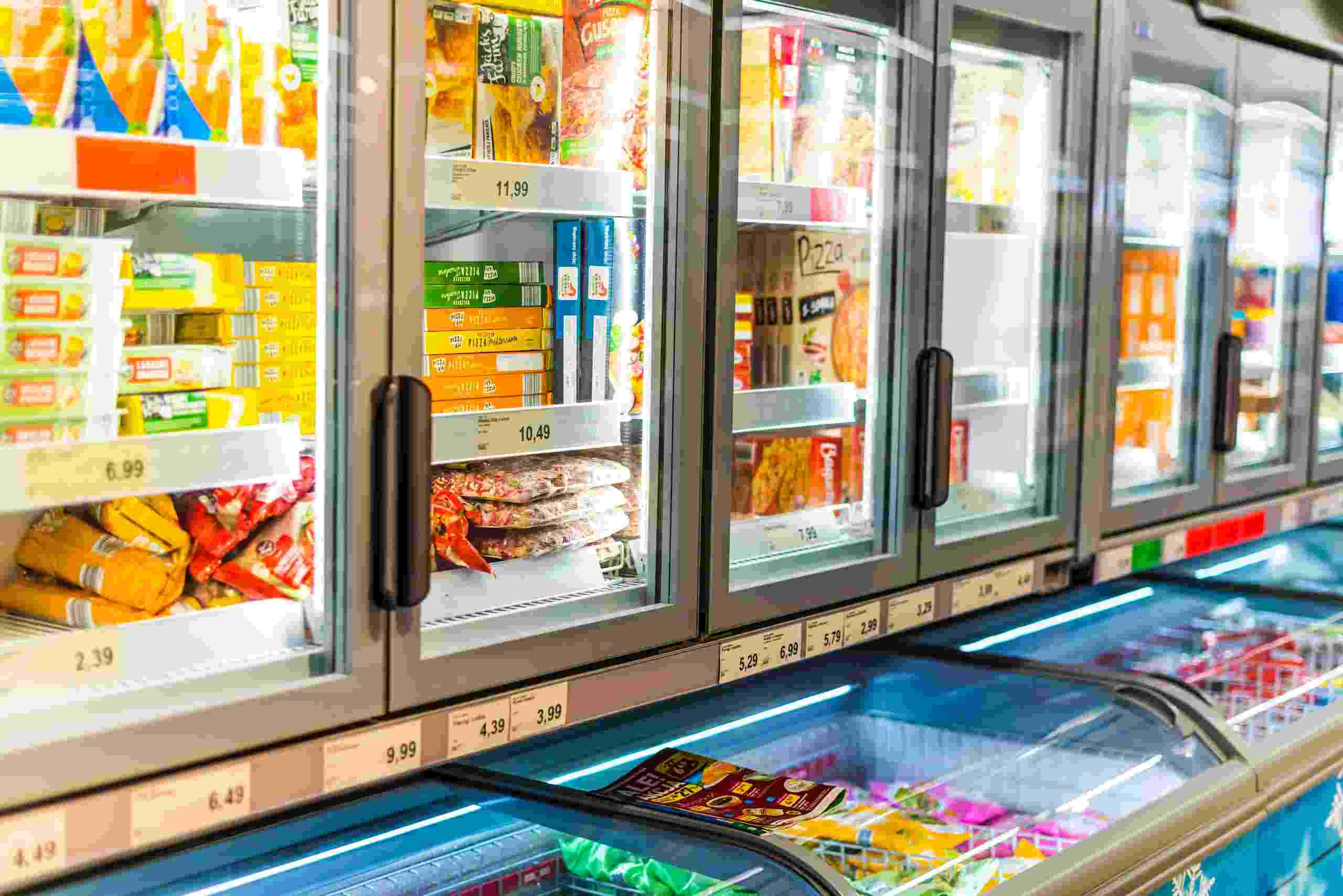 The Importance of Proper Lighting in Commercial Display Fridges 