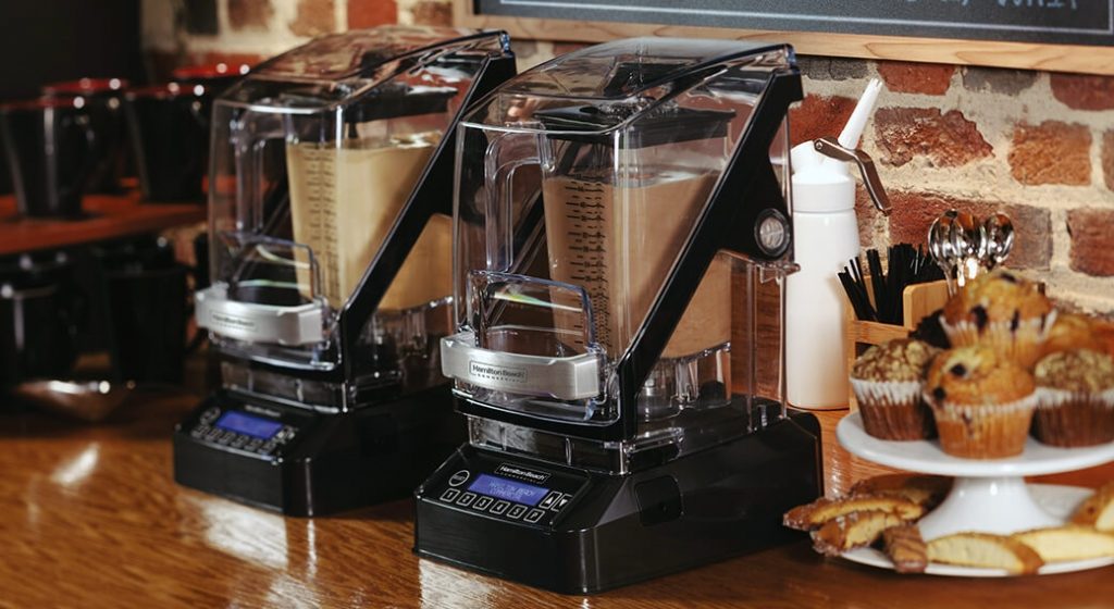 The Benefits of Using Commercial Blenders in Restaurants 