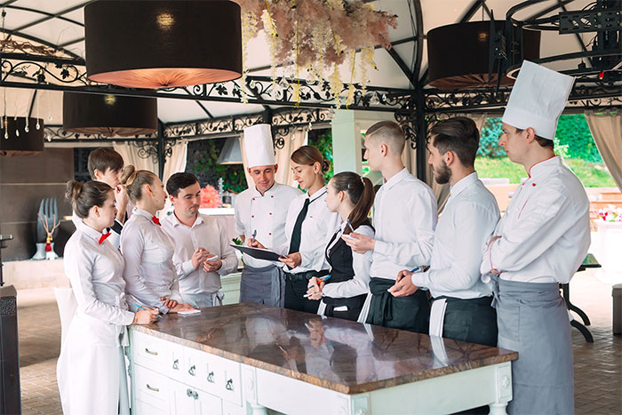 What are Some Useful Kitchen Equipment Safety Tips for Staff? 