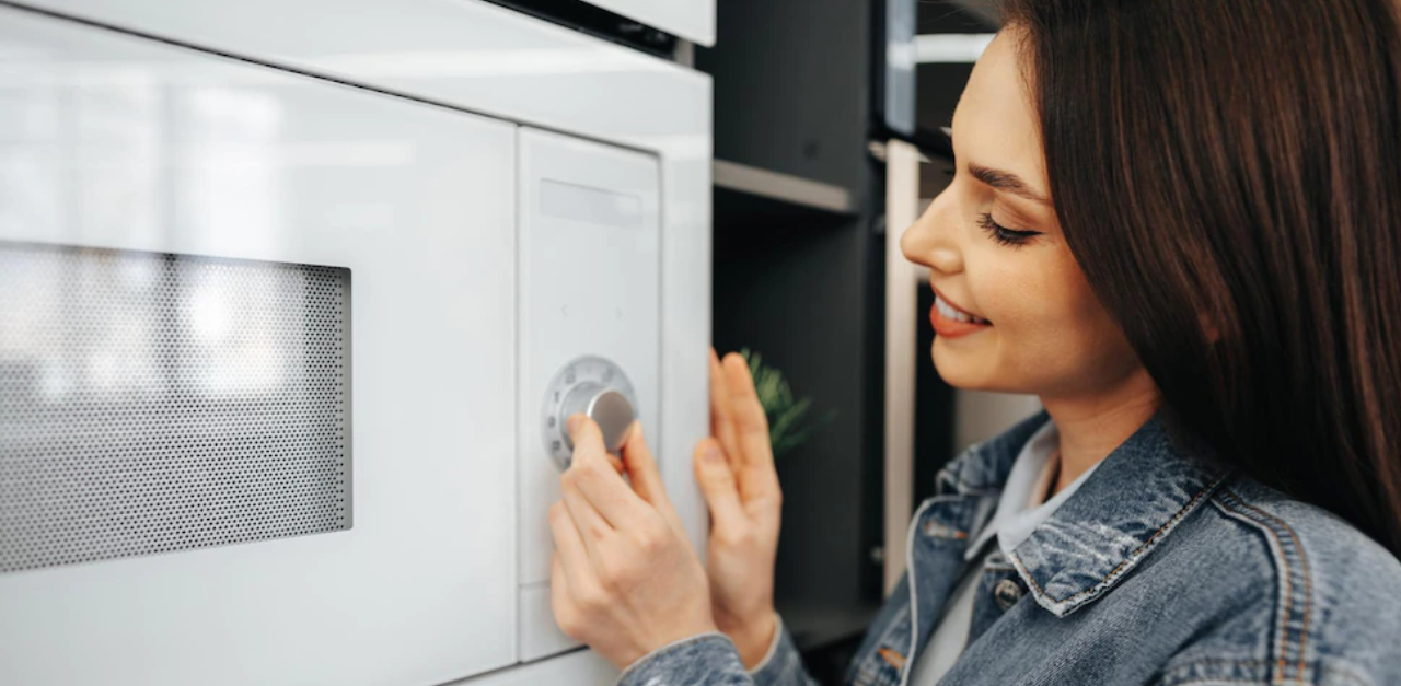 microwave oven