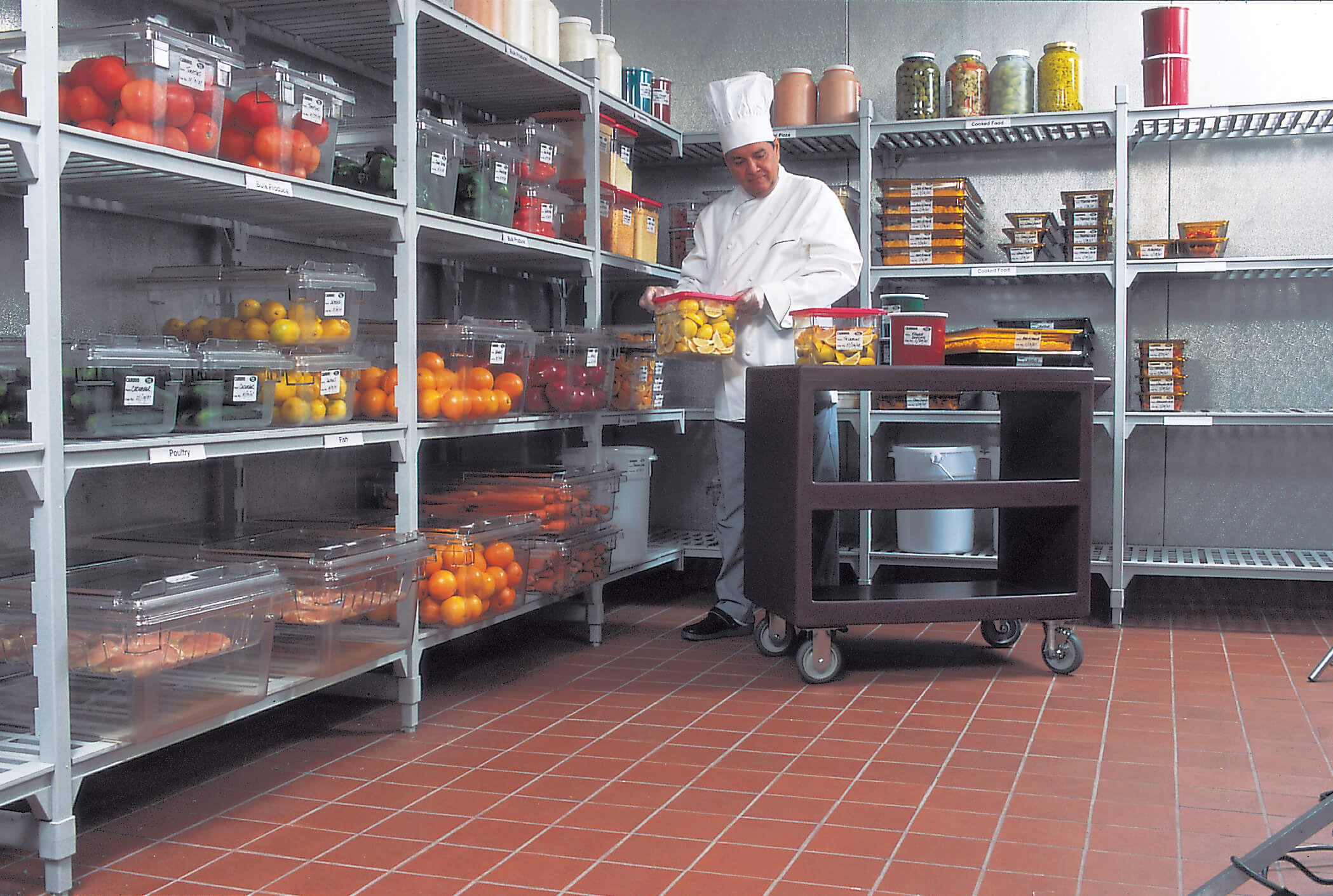 16 Useful Tips for Labelling & Organising Gastronorm Pan Storage in Commercial Kitchens 