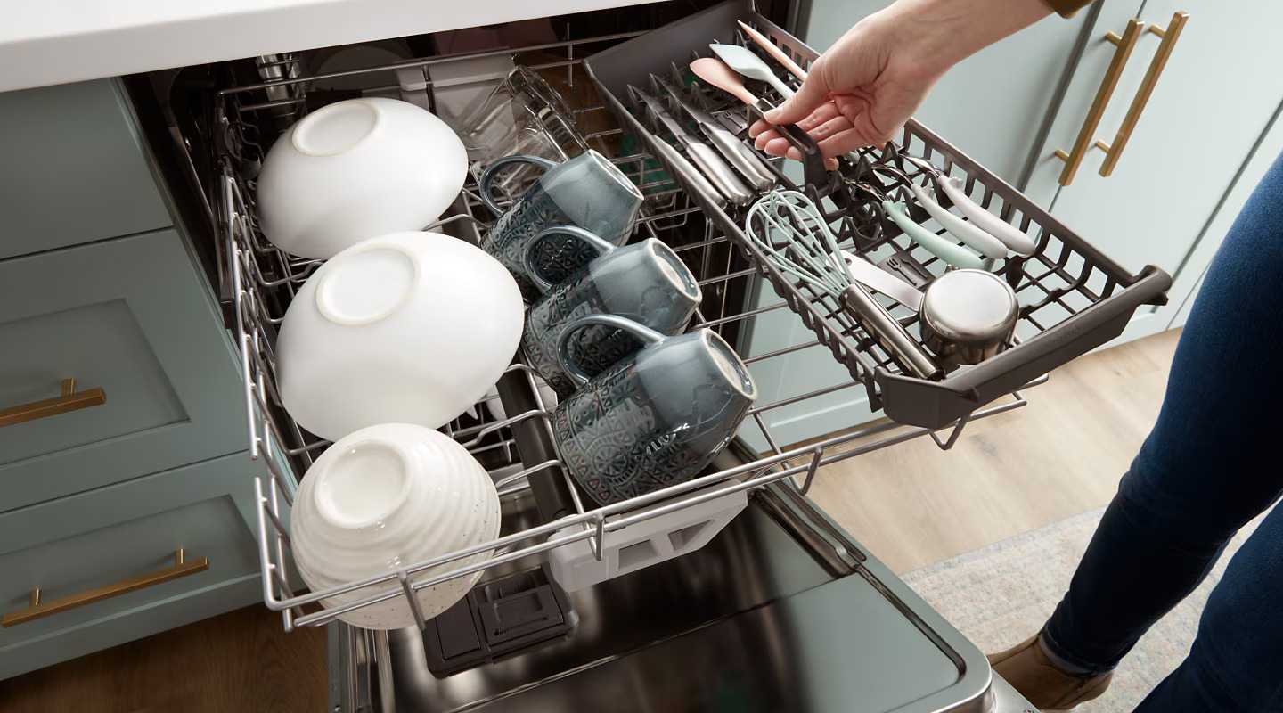 workbench with a dishwasher outlet 