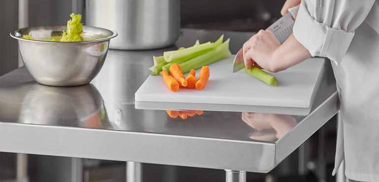 Why Stainless Steel is the Best Option for Commercial Kitchens? 